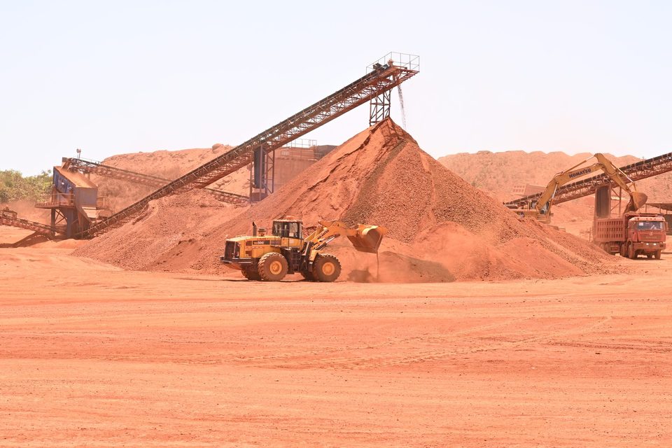 Chargement au pied du convoyeur